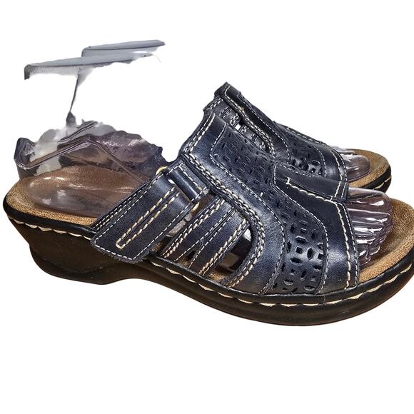 Clarks Bendables Navy Leather Buckle Strap Mid Block Heel Slip-On Clogs Size 6M - Picture 5 of 10